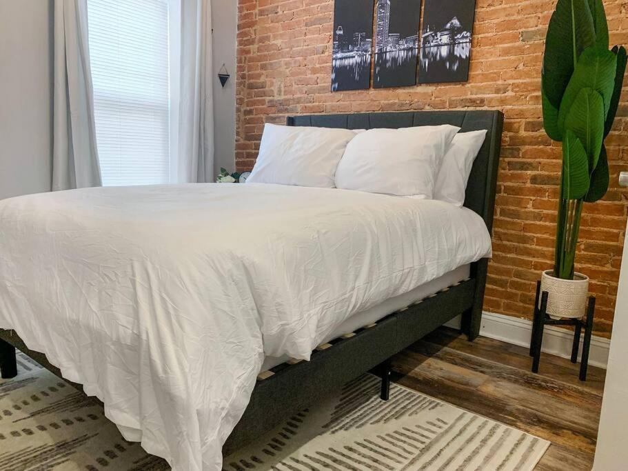 Cozy Modern Apt In The Heart Of Fells Point! Baltimore Exterior photo