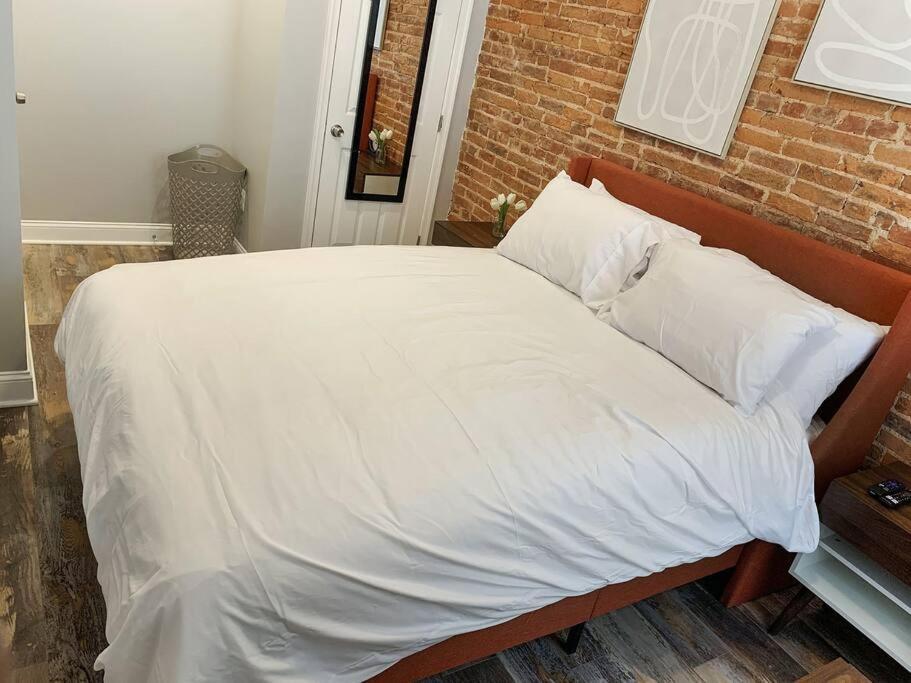 Cozy Modern Apt In The Heart Of Fells Point! Baltimore Exterior photo
